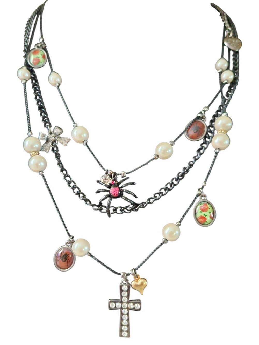 🕷️♱BETSEY Layered Pearl & Floral Charm Necklace with Red Eye Spider Accent